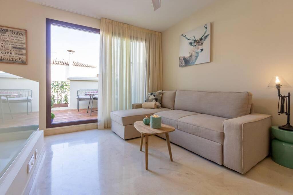 Lumbreras Deluxe Suite By Valcambre Seville Exterior photo